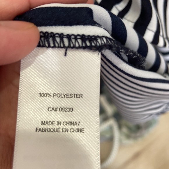 Cleo collared dress blouse with buttons down the back - Picture 4 of 4